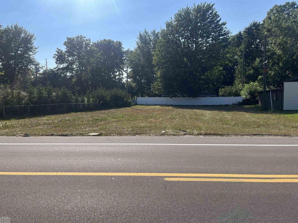 5750 River Rd, East China township