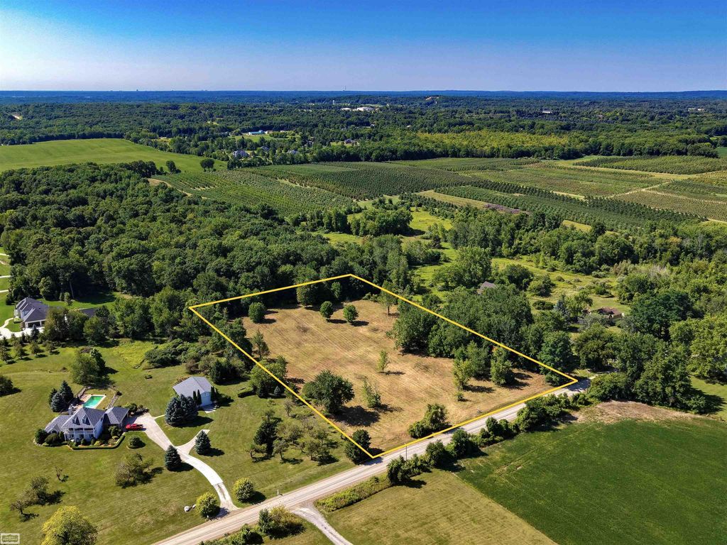 37 Mile Rd, Bruce township