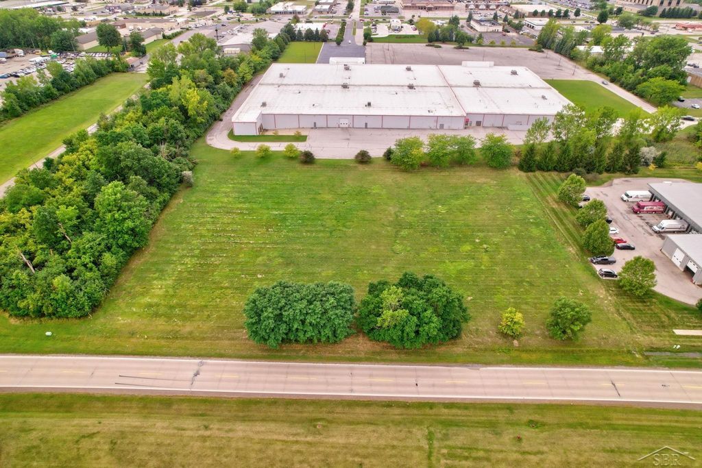 Fashion Square Blvd, Saginaw charter township