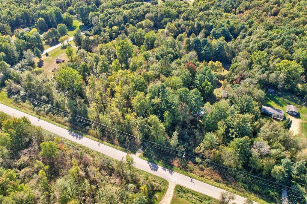 4910 Caine Rd, Vassar