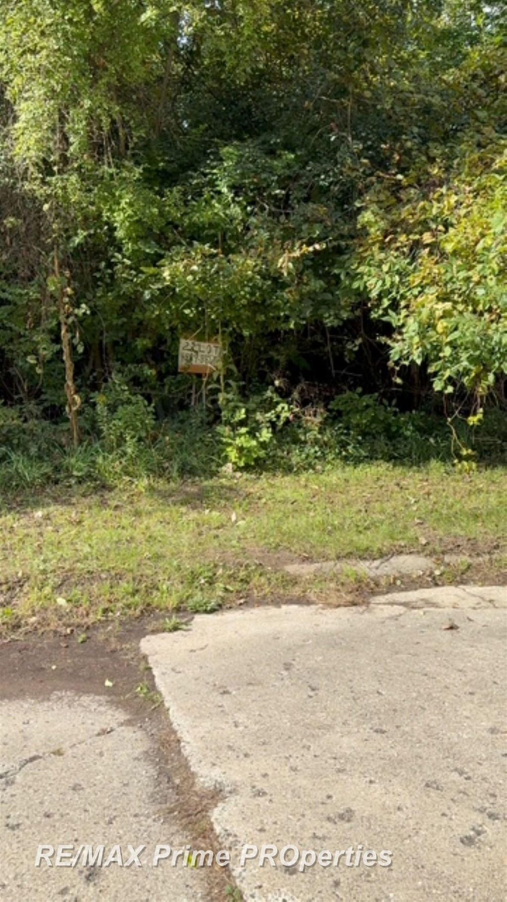 00 River Oaks Dr, Flint