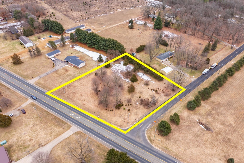 22889 Red Arrow Highway, Antwerp township