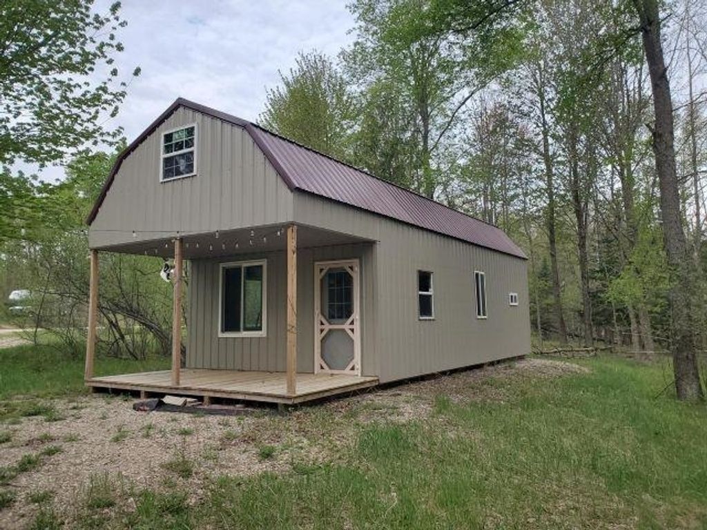 44 Rolling Hills, West Branch township