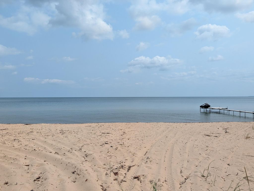 N Huron, Whitney township