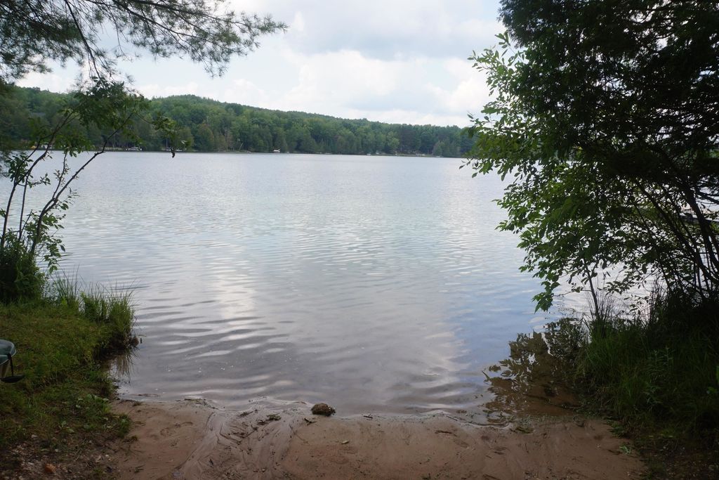 13992 Merrill, Blue Lake township
