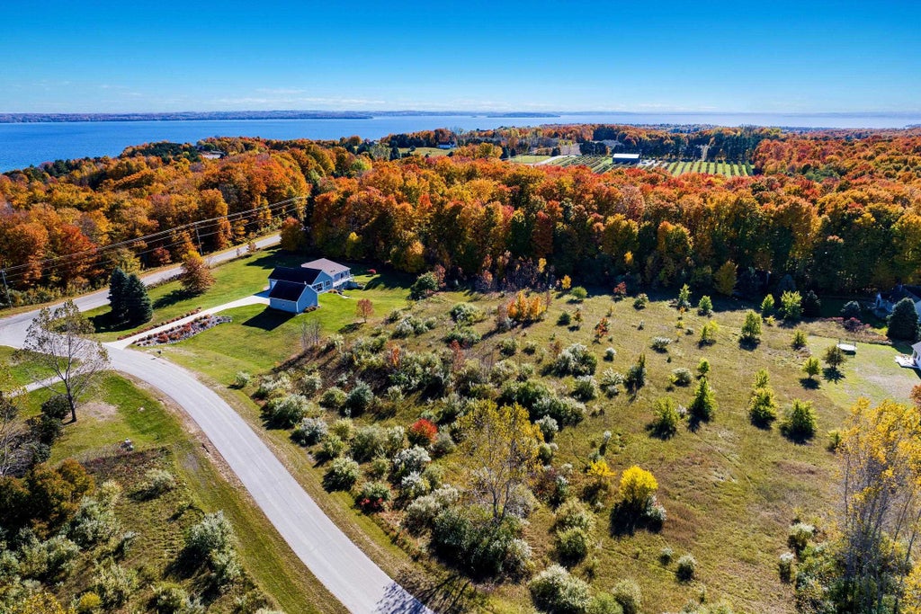 11954 E Blossom, Suttons Bay township