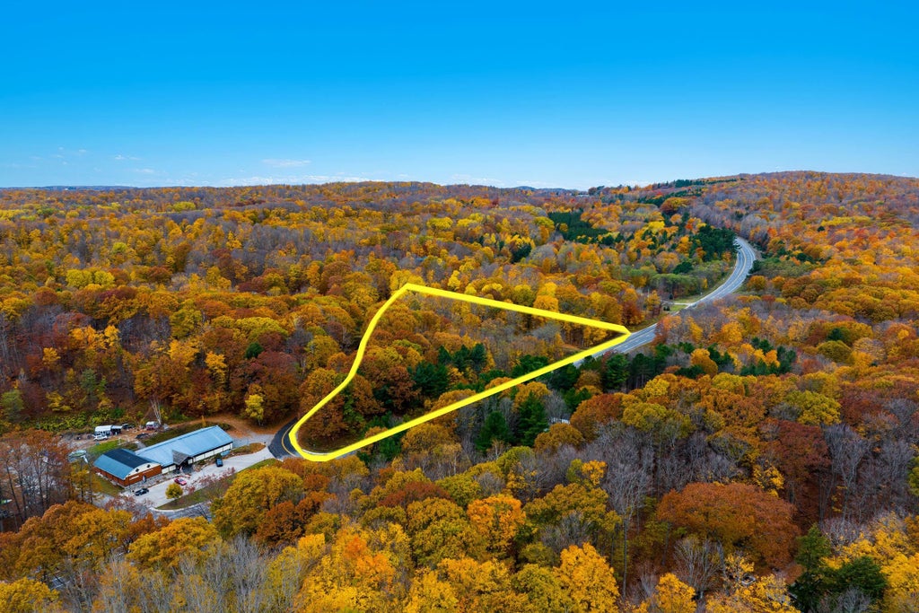 3541 Frankfort Hwy, Crystal Lake township