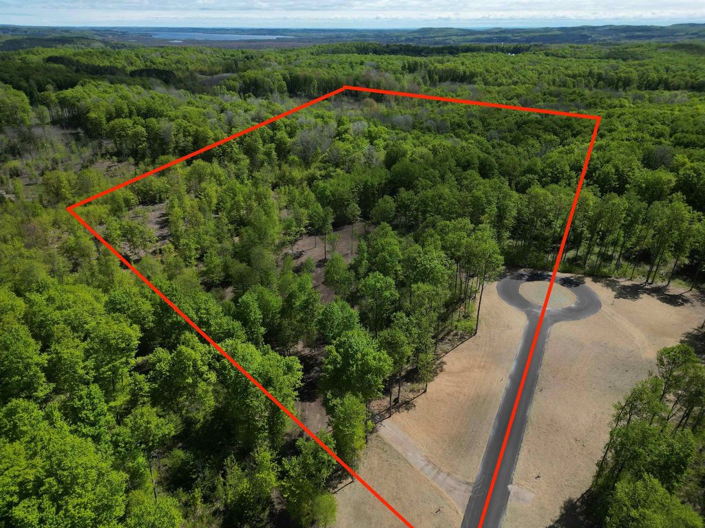 1453 E Solaris, Kasson township