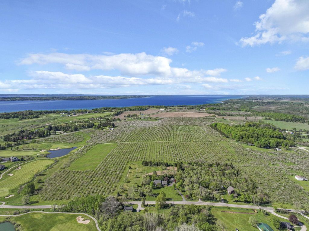 7710 Us-31 N, Acme township