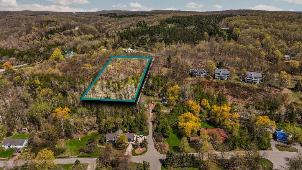 00 Lynn, Charlevoix township
