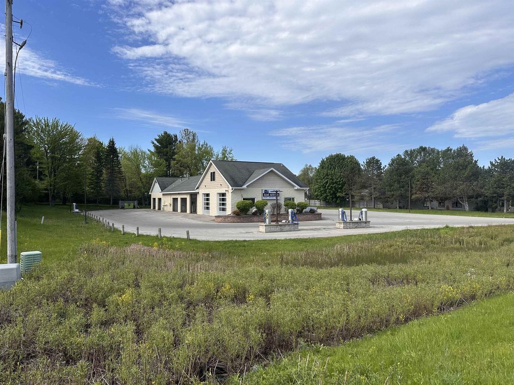 4220 E M 72, Acme township