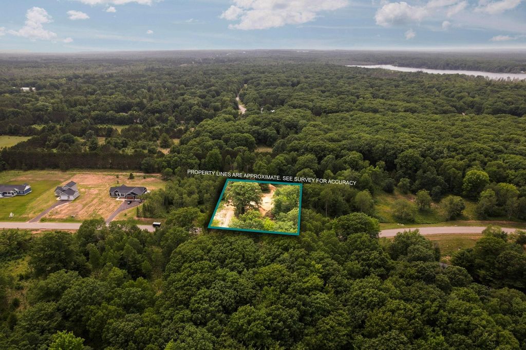 1636 Mary Lou Mnr, Green Lake township