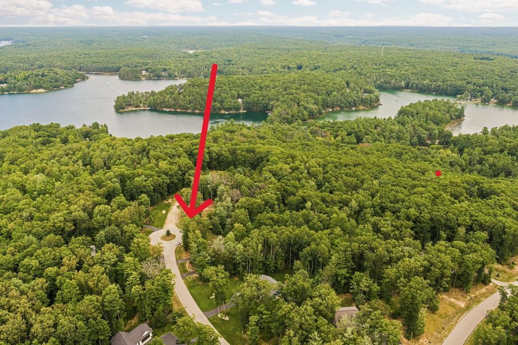 2238 Arbutus Pointe, East Bay township