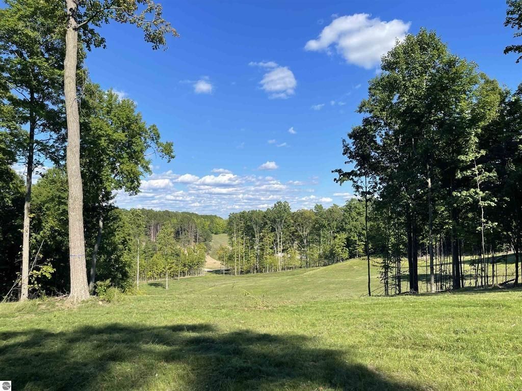 5904 Elkhorn, Paradise township
