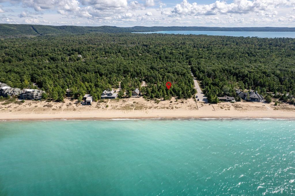 00 W Bay Ln, Glen Arbor
