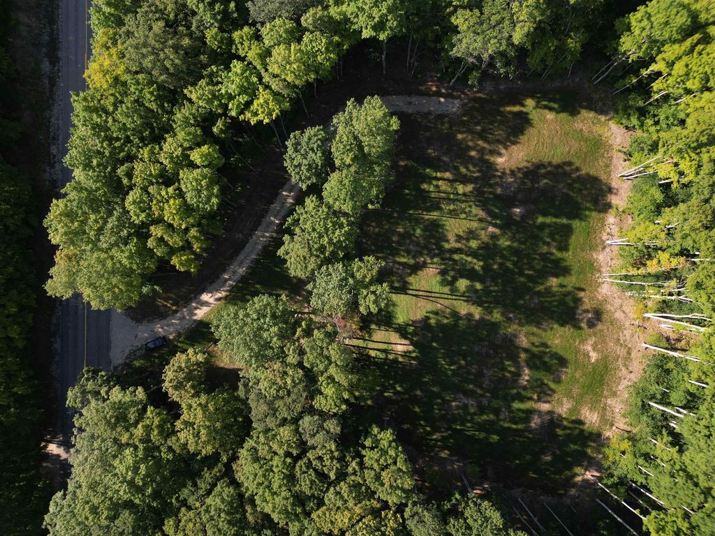 001 S Bright Rd, Maple City