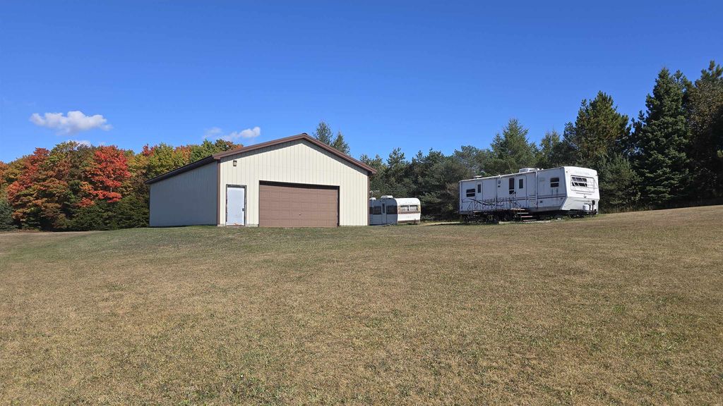 28400 W H-40, Trout Lake