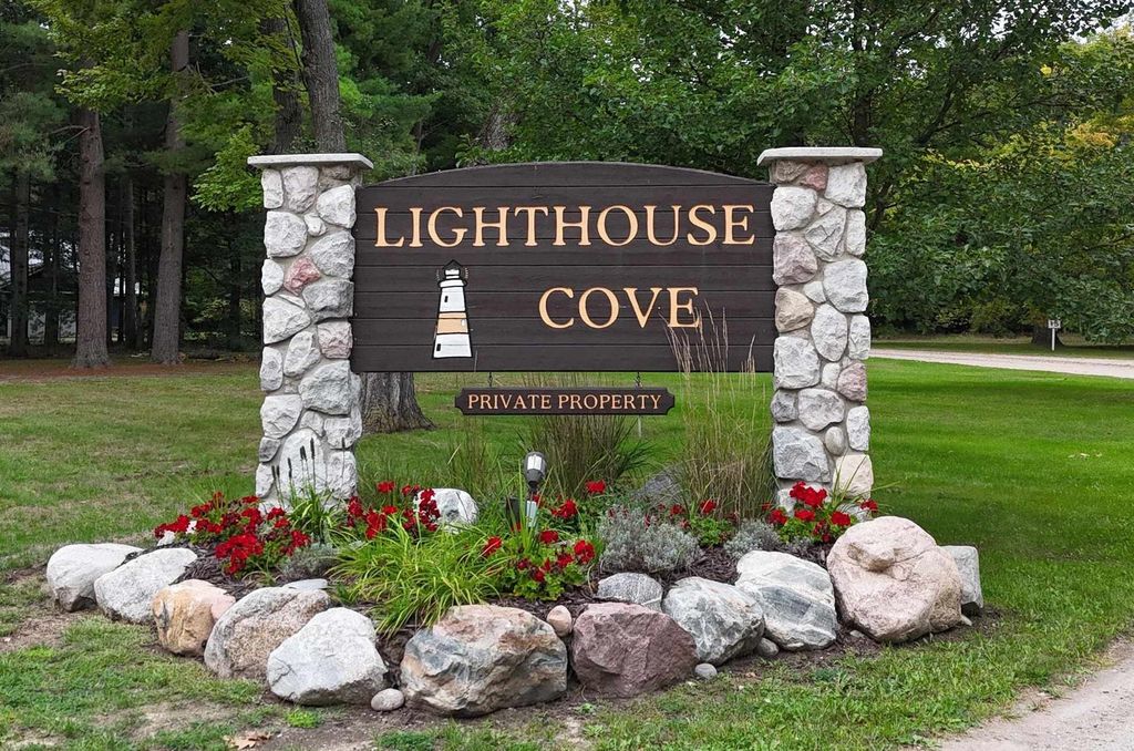 Tbd Lighthouse Dr, Lake
