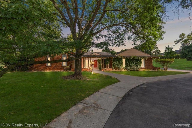 1206 Cedarholm Lane, Bloomfield Hills city