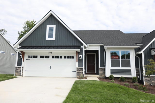 1034 Camellia Cir 46 19, Marion township