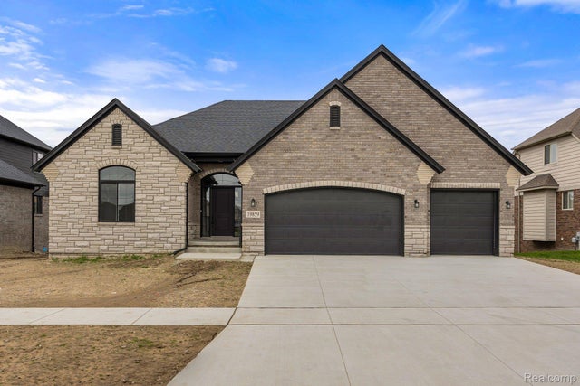 19859 Joy Dr, Macomb township