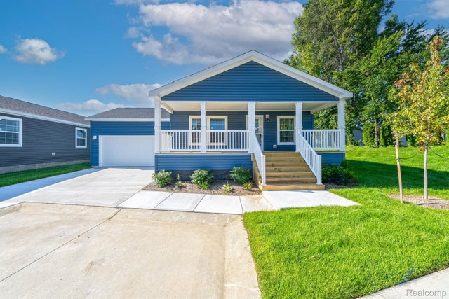 2756 Naples Crt, Lapeer township