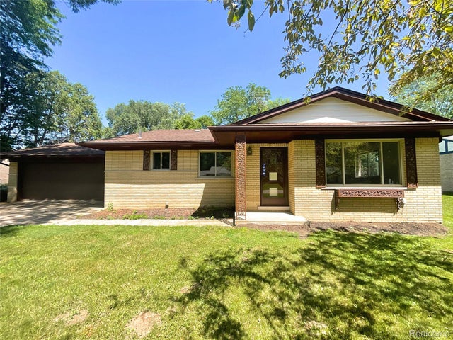 53044 Ruann Dr, Shelby charter township