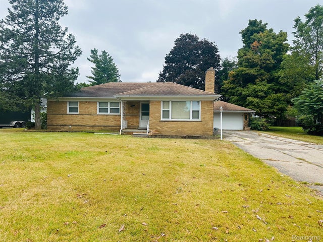2230 Middlebelt Rd, West Bloomfield charter township