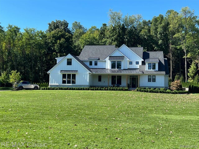 325 W Dawson, Milford charter township