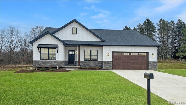 12711 Ivy Ln, Fenton charter township