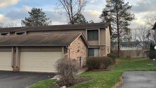 31470 Hunters Circle Dr, Farmington Hills city