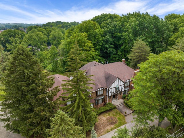 4670 Cove Rd, West Bloomfield charter township