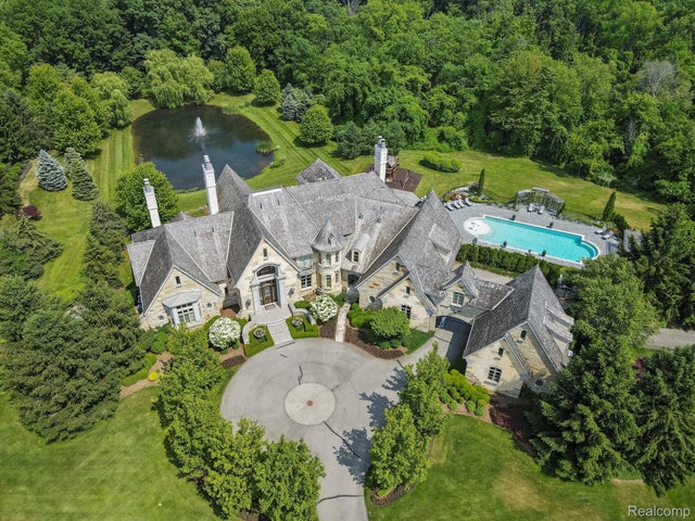 5537 Orchard Ridge Dr, Oakland charter township