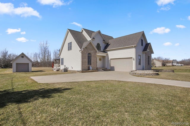 10102 N Fenton Rd, Mundy township
