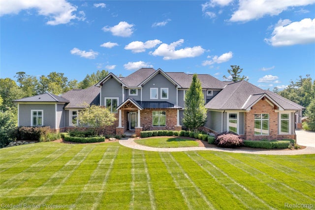 595 Army Rd, Addison township