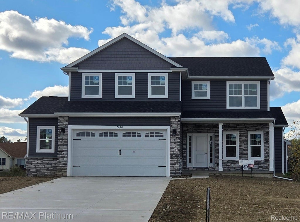 7460 Skylar Crt, Mundy township