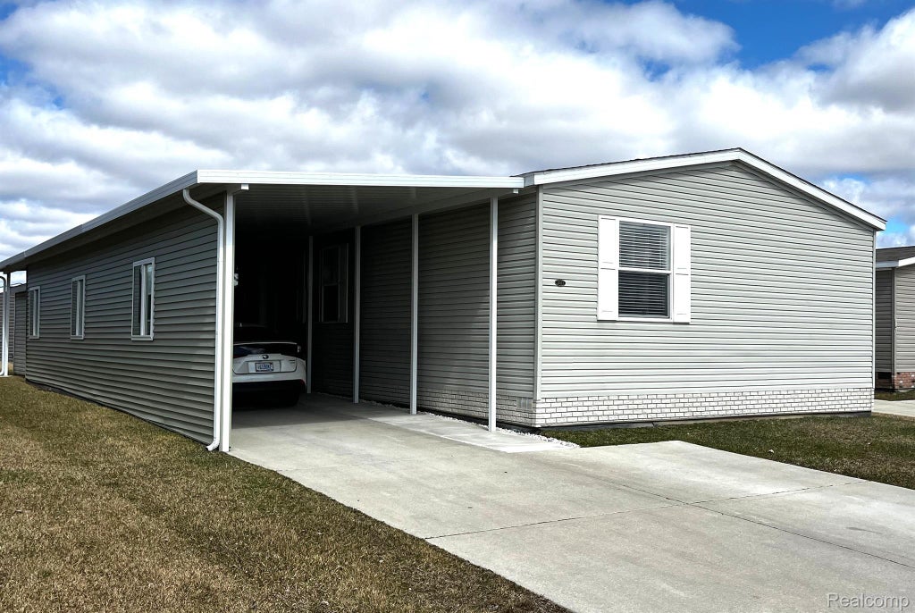 33123 Aspen Crt, New Haven village