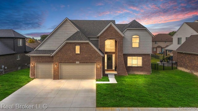 24599 Brookshire Dr, Macomb township