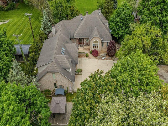 901 Spring Dr, Northville township