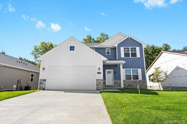 425  Jubilee  Dr, Northfield township