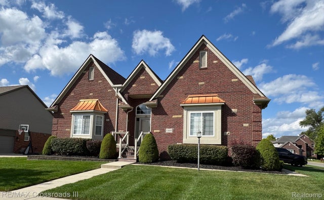 13691 Basswood Cir, Van Buren charter township