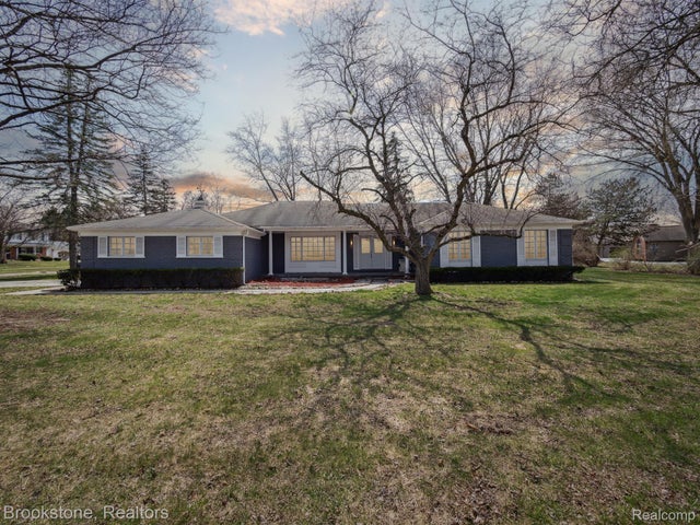 429 Bella Vista Dr, Grand Blanc charter township