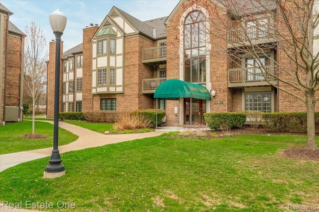 775 Deer Crt, Plymouth city