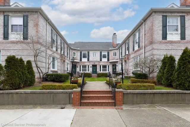 43 Cranford Ln, Grosse Pointe city