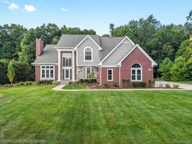 6807 Sunset Dr, Salem township