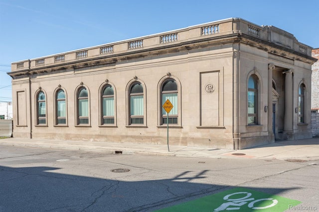 3401 Michigan Ave, Detroit city