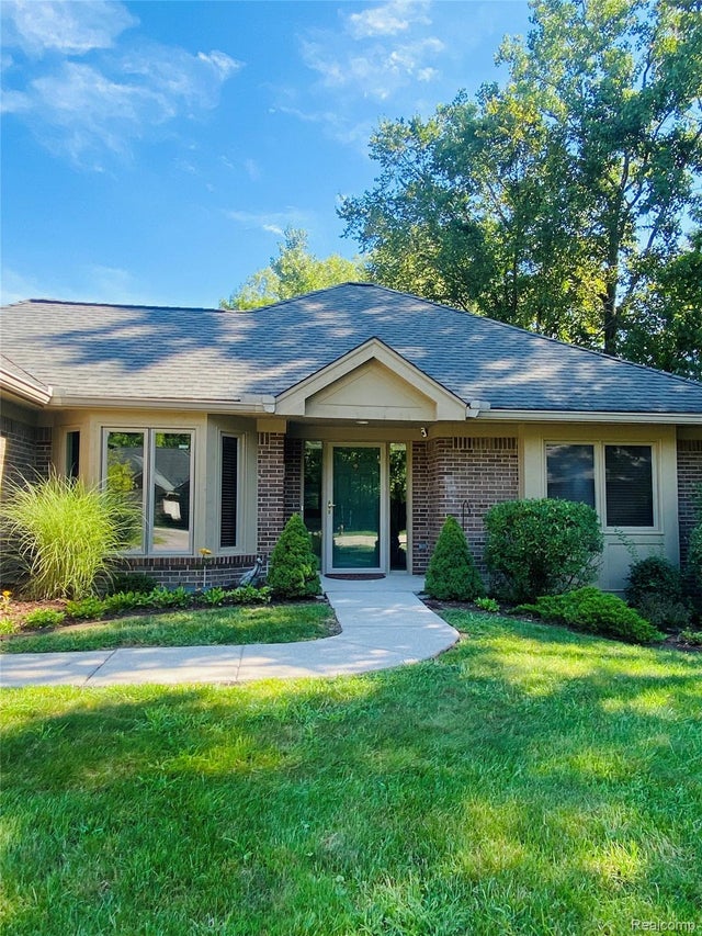 21268 Sycamore Crt, Farmington Hills city