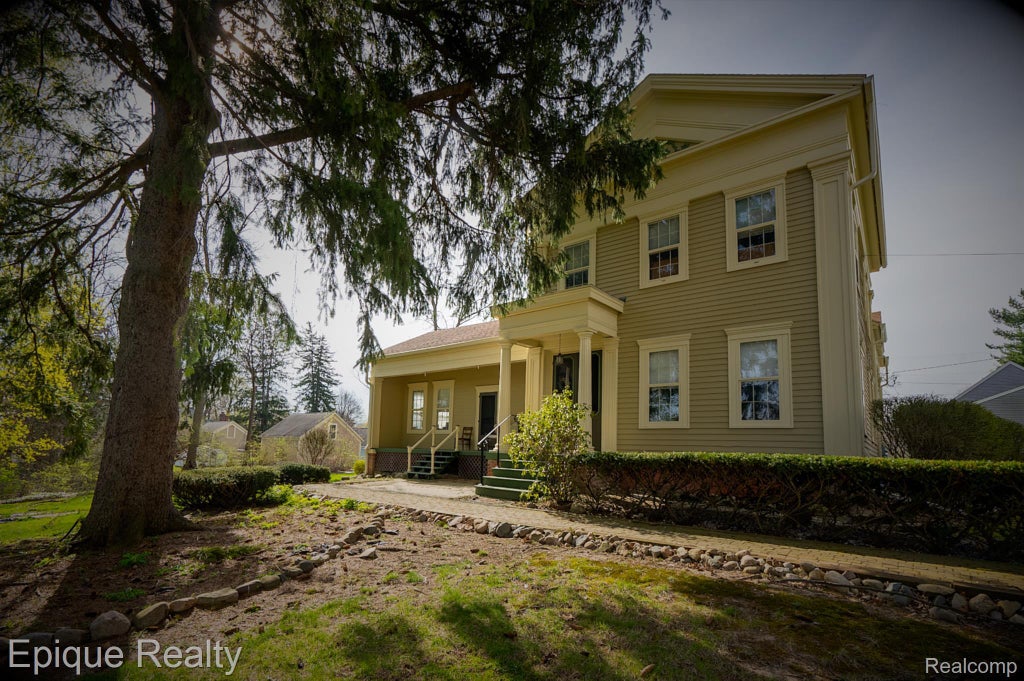 117 Bradley St, Romeo village