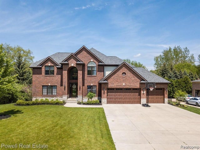 1968 Maplewood Ave, Bloomfield charter township