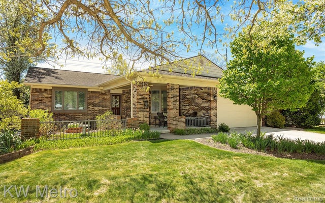 44235 Westminister Way, Canton charter township